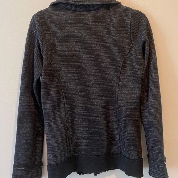 Stylish Black Women's Sweater - Picture 6 of 7